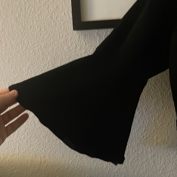 NWOT Calvin Klein Black Pullover Cardigan Crop Style - Picture 3 of 4